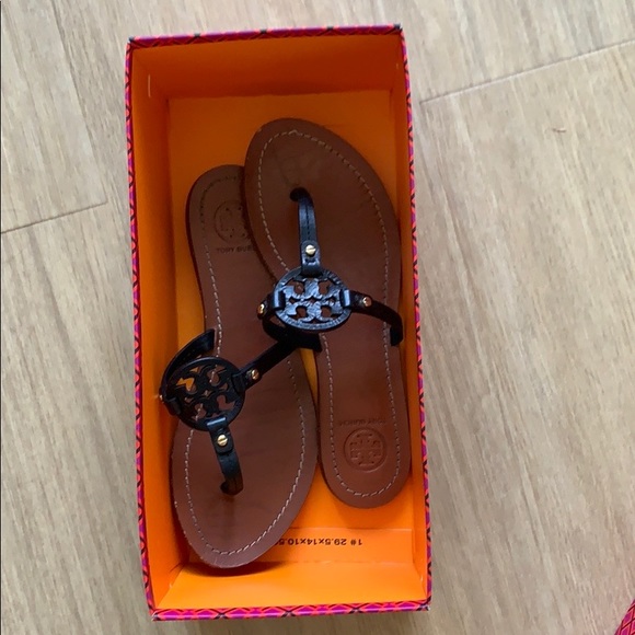 Tory Burch Shoes - Tory Burch leather logo sandals MAKE AN OFFER